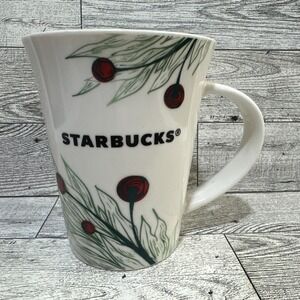 STARBUCKS 2020 Christmas Holiday Coffee Mug Cup 10oz White Red Holly Berries‎